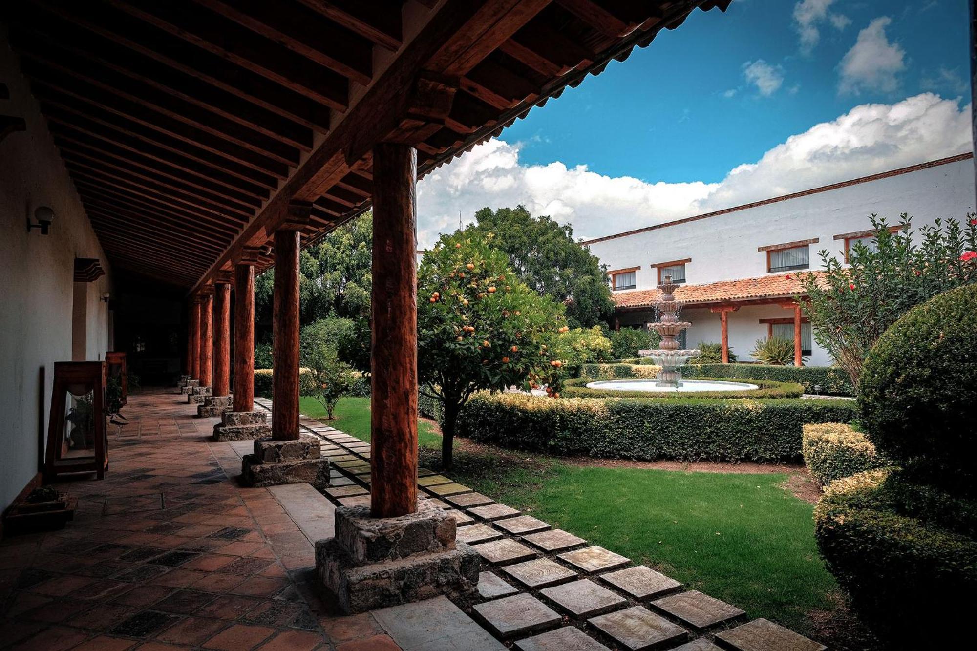 Hotel Hacienda Cantalagua Golf Contepec Eksteriør bilde