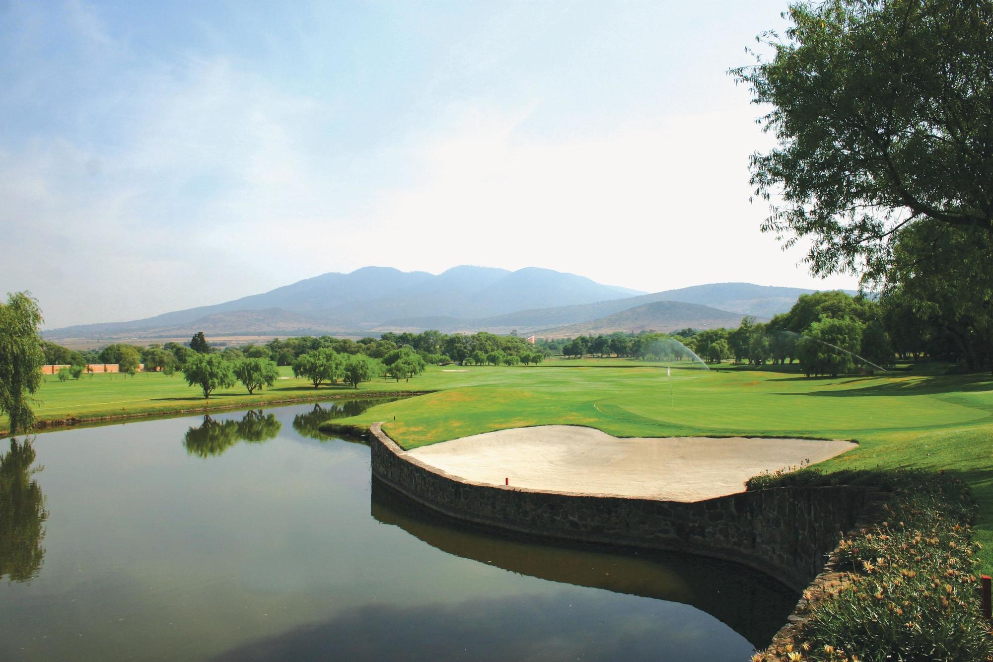 Hotel Hacienda Cantalagua Golf Contepec Eksteriør bilde