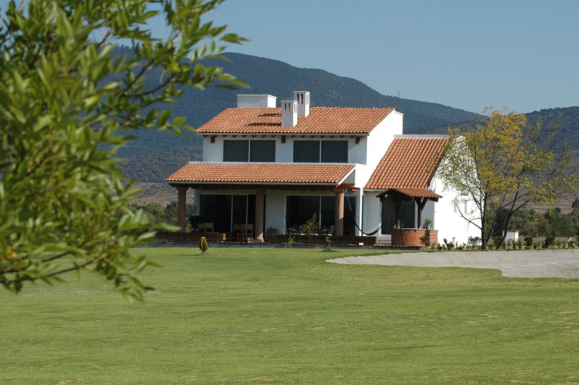 Hotel Hacienda Cantalagua Golf Contepec Eksteriør bilde
